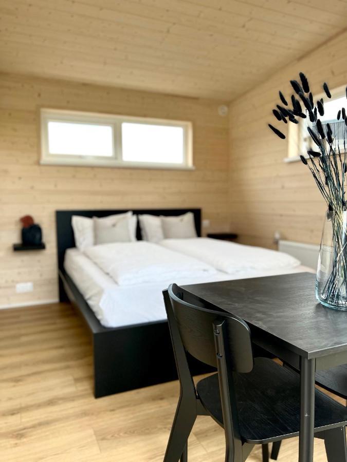 Rey Stays - Small & Cozy Studio เฮิฟน์ ภายนอก รูปภาพ